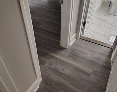 6024 Larchwood Avenue - Photo Thumbnail 8