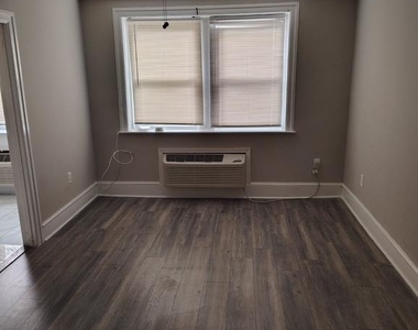 6024 Larchwood Avenue - Photo Thumbnail 9