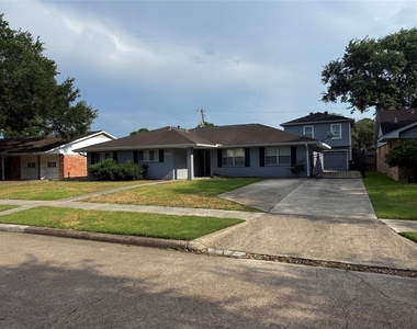 5811 Mcknight Street - Photo Thumbnail 1