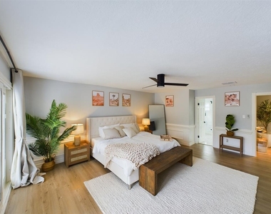 7702 Antoine Drive - Photo Thumbnail 20
