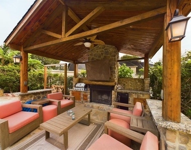 7702 Antoine Drive - Photo Thumbnail 41