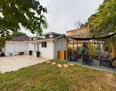 7702 Antoine Drive - Photo Thumbnail 44