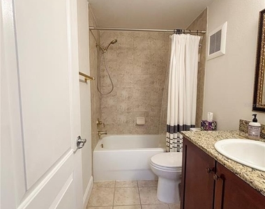 210 5th Avenue S - Photo Thumbnail 43