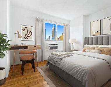 Second avenue - Photo Thumbnail 2