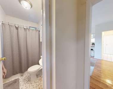 78 West 11th Street - Photo Thumbnail 7