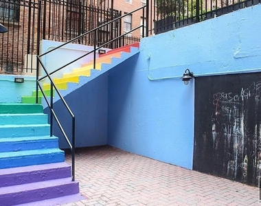 Frederick Douglass Boulevard - Photo Thumbnail 7