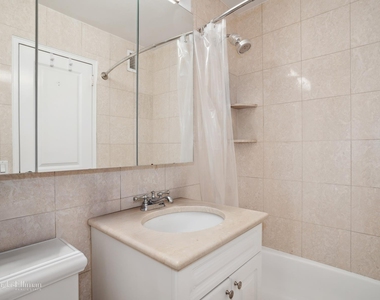155 W 68th St - Photo Thumbnail 4