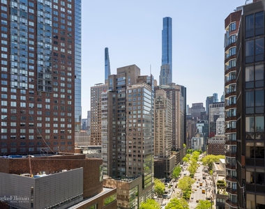 155 W 68th St - Photo Thumbnail 5
