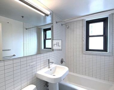 East 39th Street - Photo Thumbnail 2