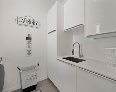 2365 Waldemere Street - Photo Thumbnail 31