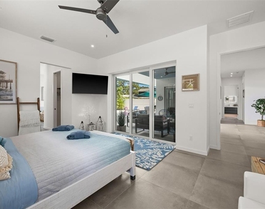 2365 Waldemere Street - Photo Thumbnail 16