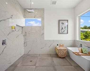 2365 Waldemere Street - Photo Thumbnail 17
