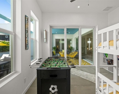 2375 Waldemere Street - Photo Thumbnail 24