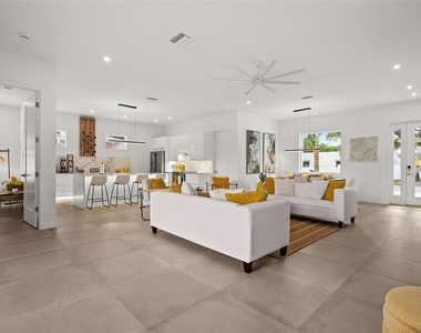 2375 Waldemere Street - Photo Thumbnail 4