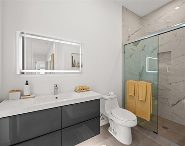2375 Waldemere Street - Photo Thumbnail 22