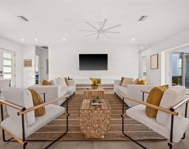 2375 Waldemere Street - Photo Thumbnail 8
