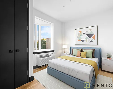 482 Seneca Avenue - Photo Thumbnail 3