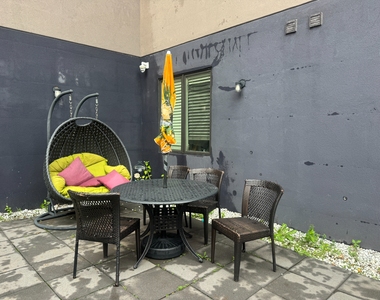 482 Seneca Avenue - Photo Thumbnail 14