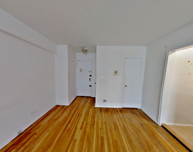 340 East 58th Street - Photo Thumbnail 3