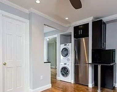 158 Avenue C - Photo Thumbnail 2