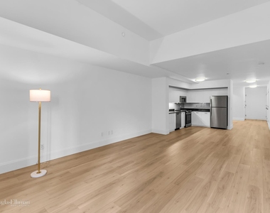 20 West St - Photo Thumbnail 7