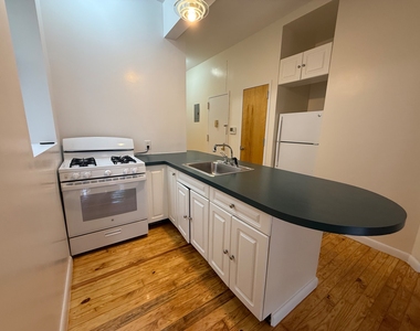 309 West 111th Street - Photo Thumbnail 4