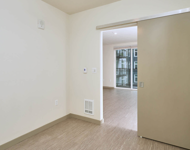 520 Terry Avenue - Photo Thumbnail 35