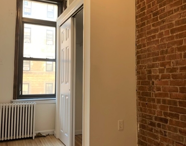 West 85th Street - Photo Thumbnail 3