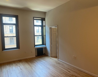 West 85th Street - Photo Thumbnail 2
