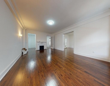 West 72nd Street - Photo Thumbnail 1