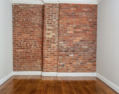 334 East 100th Street - Photo Thumbnail 6