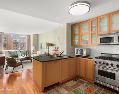 200 W End Ave - Photo Thumbnail 3