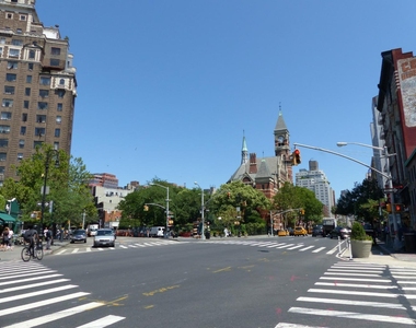 59 W 8th Street - Photo Thumbnail 11