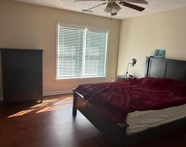 101 Tarks Lane - Photo Thumbnail 14
