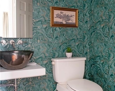 133 Estoria Street Se - Photo Thumbnail 6