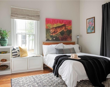 133 Estoria Street Se - Photo Thumbnail 9