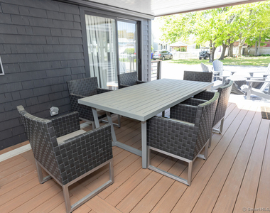 48 Swan Avenue - Photo Thumbnail 33