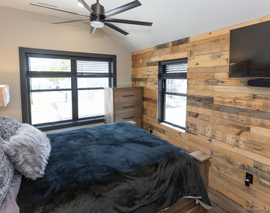 48 Swan Avenue - Photo Thumbnail 31