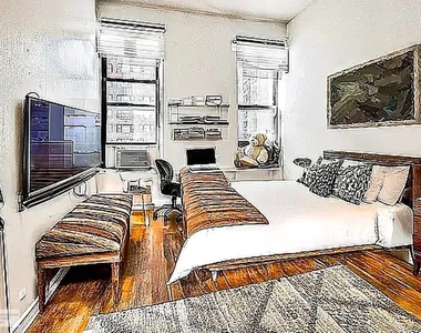 403 East 69th Street - Photo Thumbnail 1