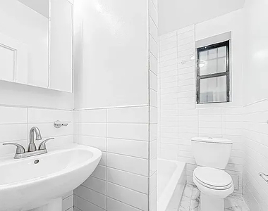 West 45th Street/ 9th Ave - Photo Thumbnail 4
