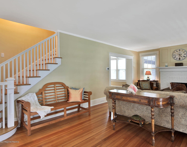 408 Tuttle Avenue - Photo Thumbnail 7