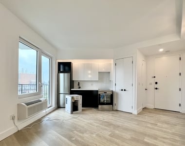 1042 President Street - Photo Thumbnail 1