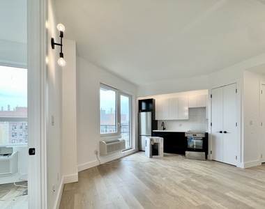 1042 President Street - Photo Thumbnail 3