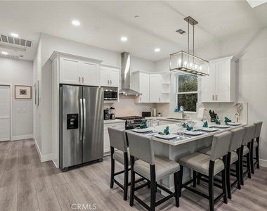 2217 Estribo Drive - Photo Thumbnail 22