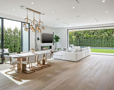 211 Veteran Avenue - Photo Thumbnail 6