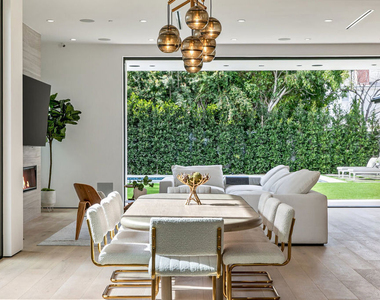 211 Veteran Avenue - Photo Thumbnail 8