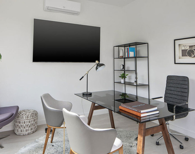 211 Veteran Avenue - Photo Thumbnail 35