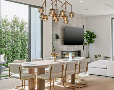 211 Veteran Avenue - Photo Thumbnail 7