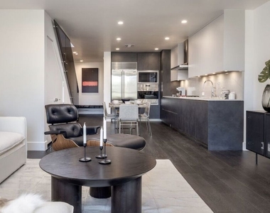 724 N Croft Avenue - Photo Thumbnail 5