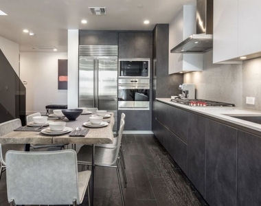 724 N Croft Avenue - Photo Thumbnail 6